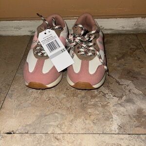 Nautica Kids Sneakers in Pink and Cream